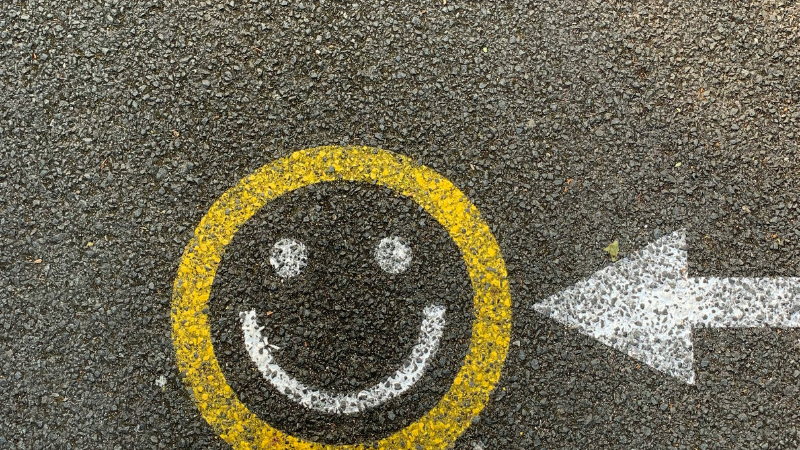 他の自己肯定感本と何が違う？徹底比較
